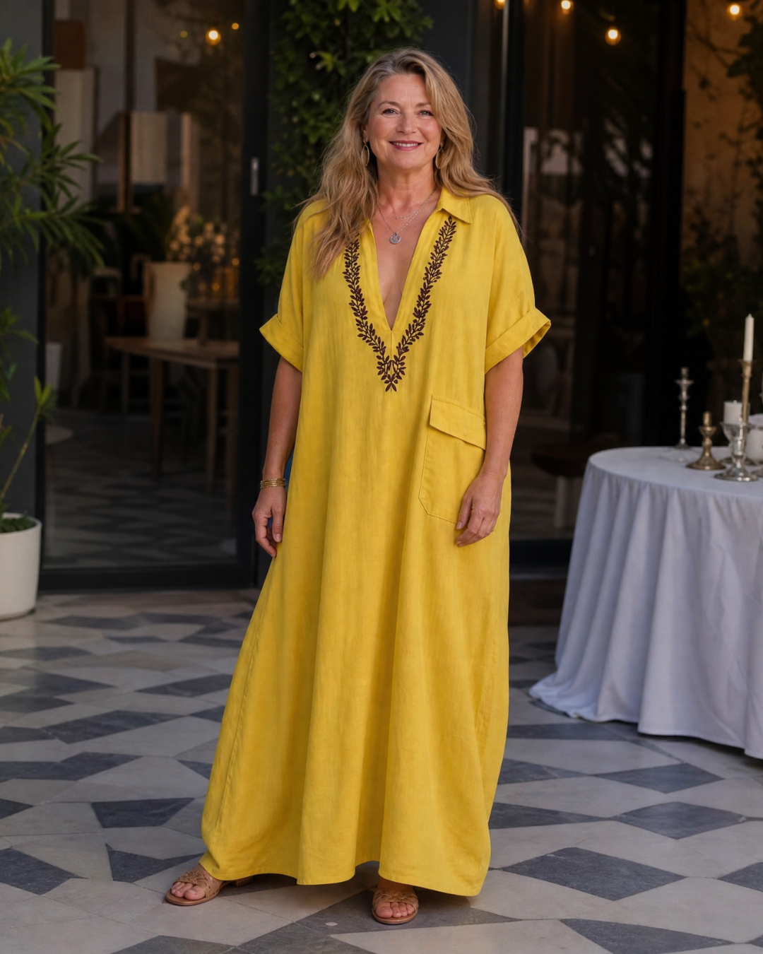 Vestido Midi Bordado Elakeja