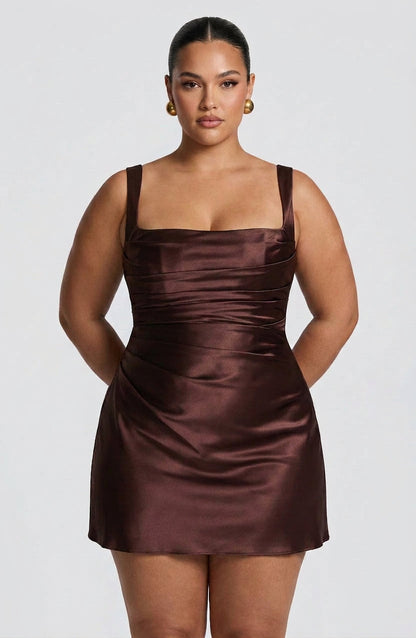 Vestido Corto Granate Calanthe