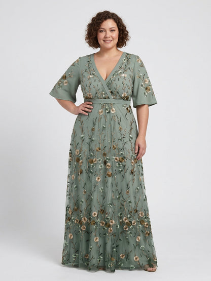 Evadne | Vestido Maxi Floral con Escote en V